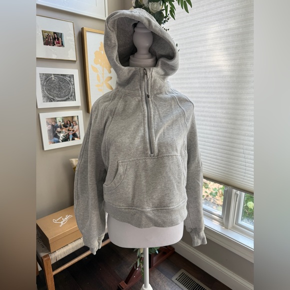 NWOT lululemon Scuba half-zip hoodie, Heathered Core Ultra Light Grey, XS/S. - Picture 5 of 10